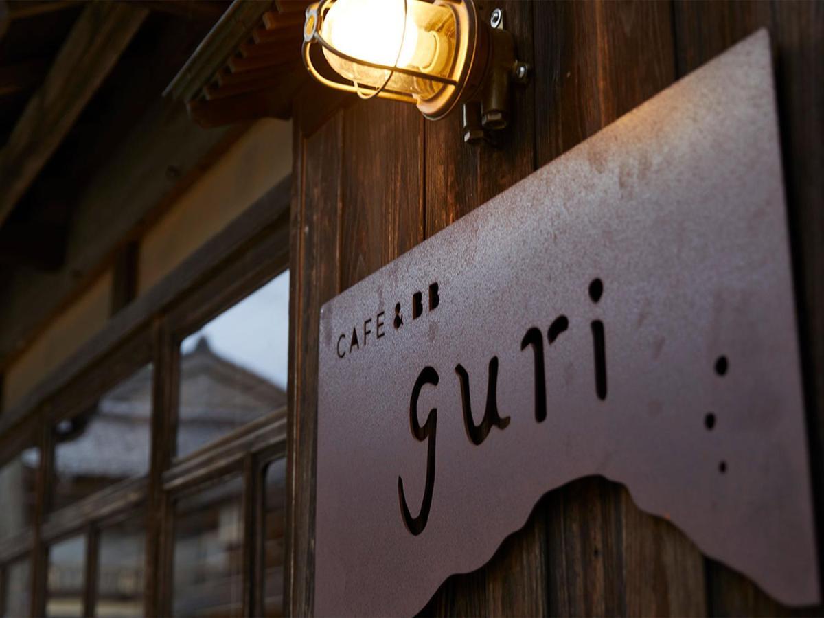 Cafe & Bb Guri Bed & Breakfast Ine Exterior photo